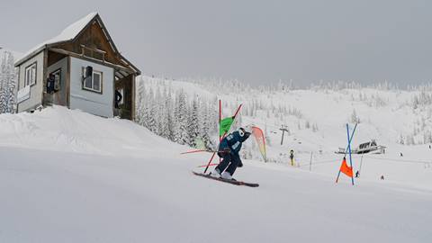 young racer on the nastar course