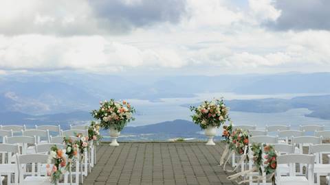 image of ceremony set up at top of Schweitzer