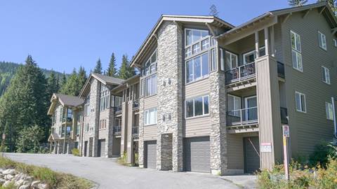 Exterior photo of Chapel Point condos at Schweitzer lodging rentals summer