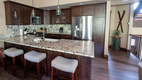 pinnacle ridge vacation rentals kitchen interior at schweitzer