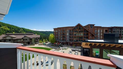 image of view from Selkirk Condo of Schweitzer Village