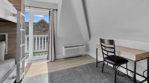 image of bunk beds and desk in Selkirk Condo