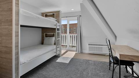 image of bunk beds and desk in selkirk condo at Schweitzer