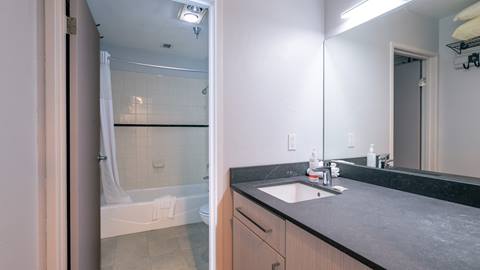 image of bathroom at Selkirk Condo at Schweitzer