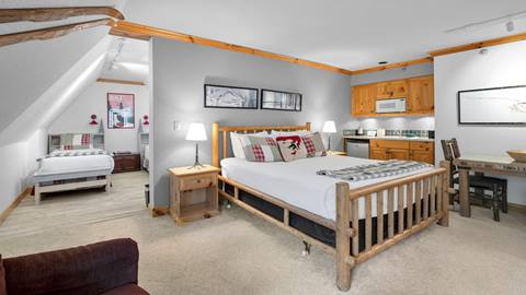 image of room at Selkirk condo at Schweitzer