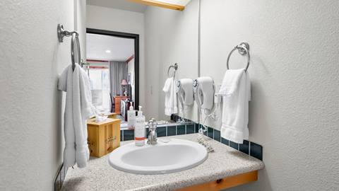 image of bathroom vanity at Selkirk Condo at Schweitzer
