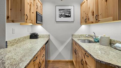 image of kitchen in Selkirk Condo
